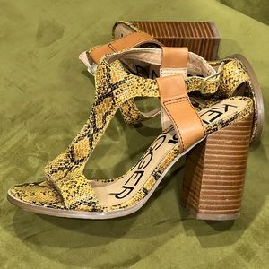 KELSI DAGGER snakeskin leather block heels